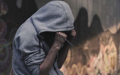 Een drugsverslaving leren herkennen en ervan afkicken
