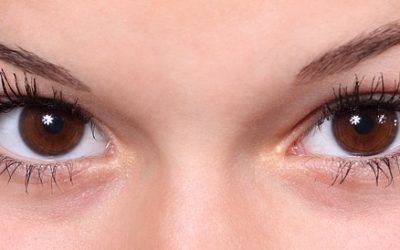 Wenkbrauwtransplantatie: wat moet je weten?